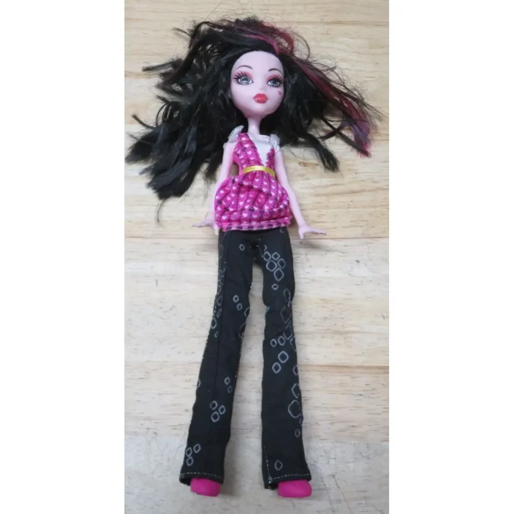 MONSTER HIGH Creepateria DRACULAURA Doll Daughter of Dracula Mattel‎ 2008